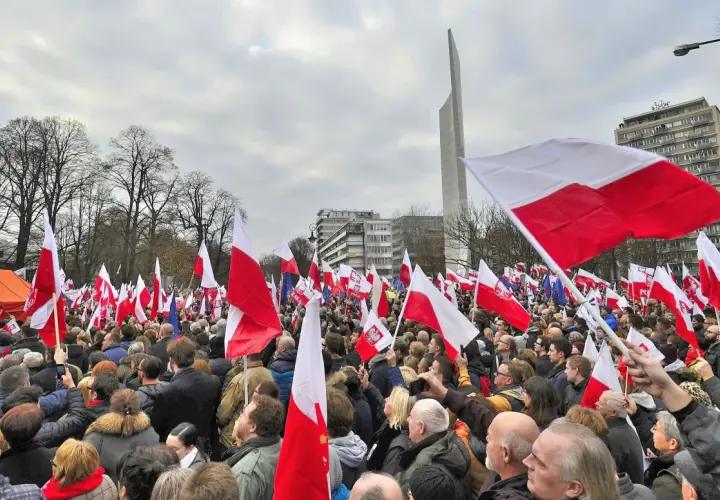 Demokracja to rządy hien nad osłami? Rozszyfruj cytat o Polsce.