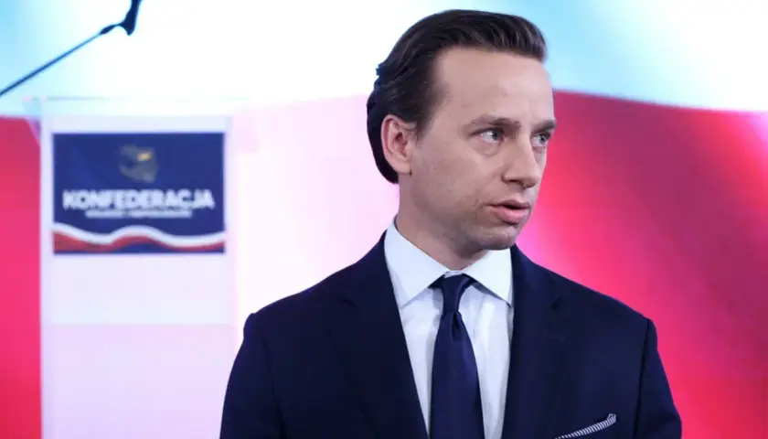 Kiedy Bosak był u Wojewódzkiego, przemawiał na tle logo Konfederacji.