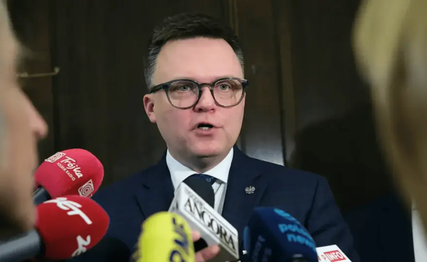 Liderzy partii politycznych w Polsce: Kto stoi na czele ugrupowań?