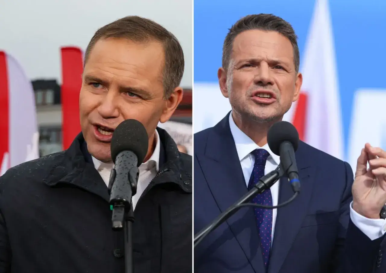 Dwaj politycy przemawiający do mikrofonów. Jeden w czarnej kurtce, drugi w granatowym garniturze. Debata o tym, ile ukradło PO, a ile PiS.